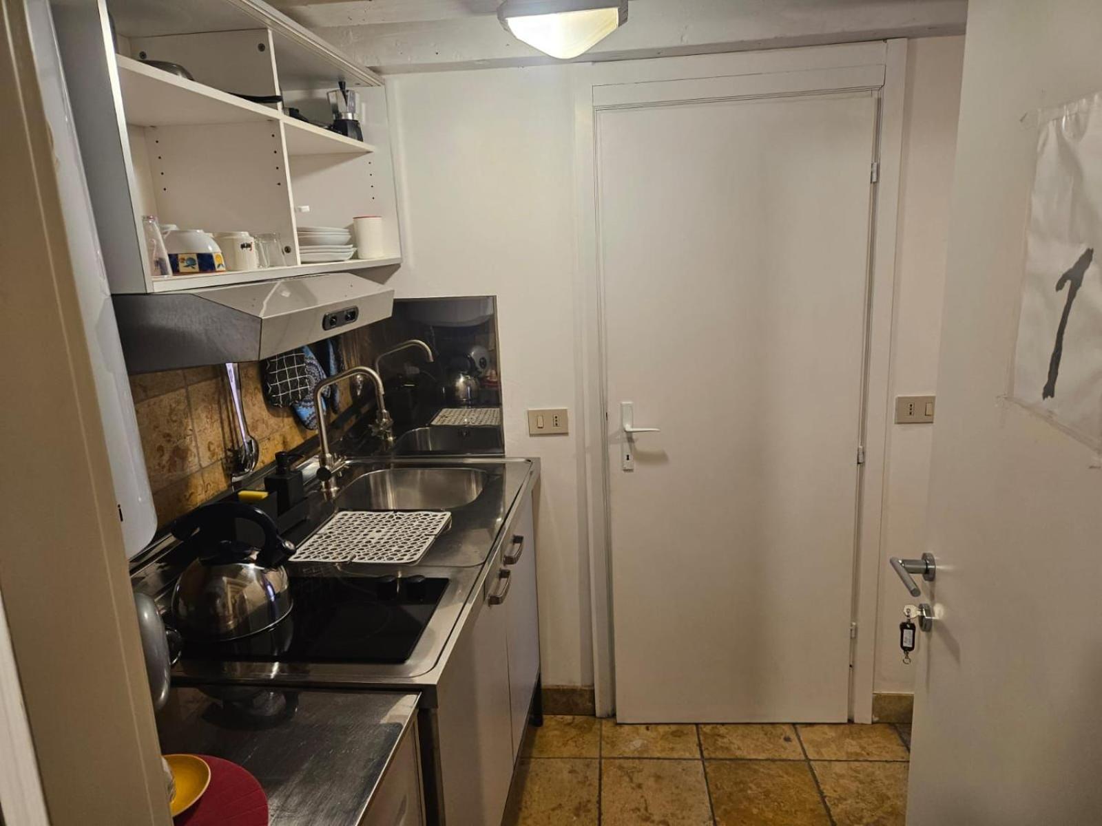 Lovely Apartment 207042-Loc-03236 Veneza Exterior foto