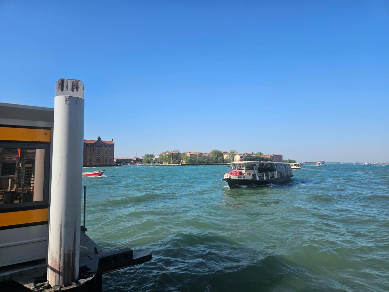 Lovely Apartment 207042-Loc-03236 Veneza Exterior foto